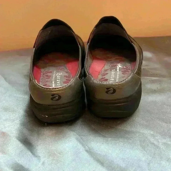 New Balance Black Mules - Picture 3 of 7